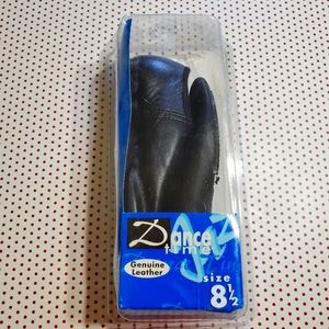 NIB Youth Kids Girl's Dance Slip On Gymnastic Shoe